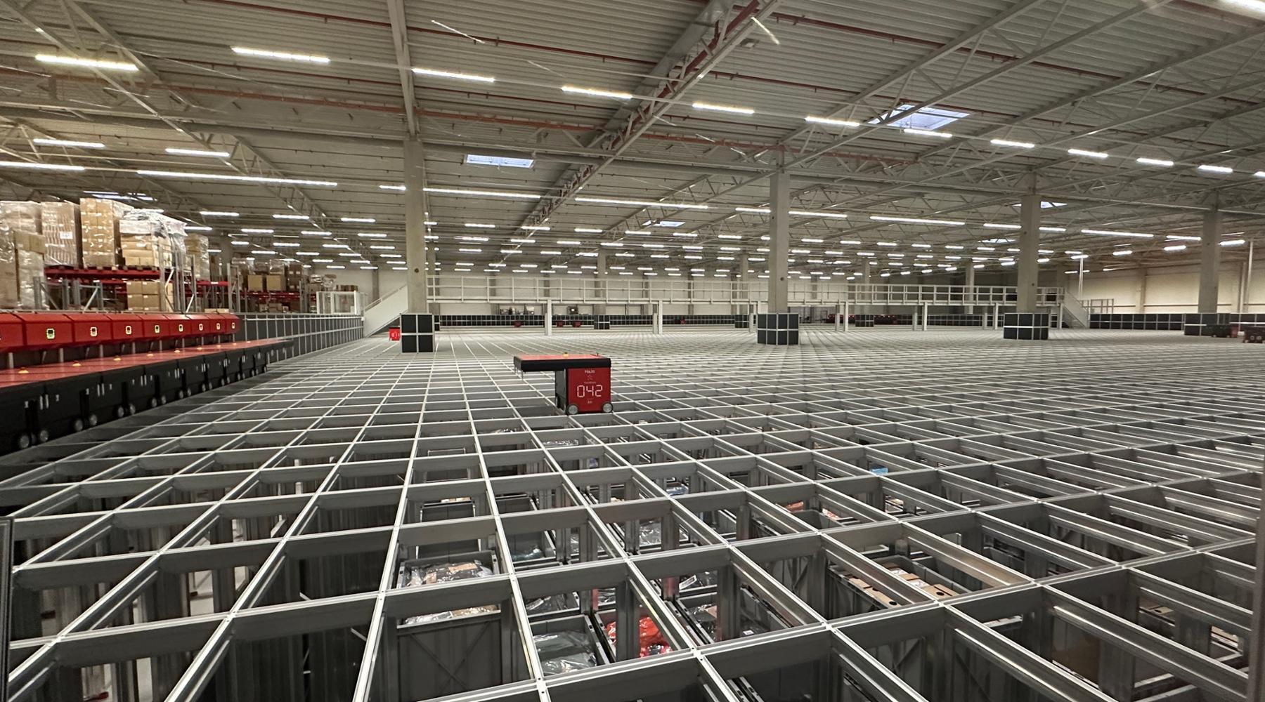 AutoStore vervierfacht Lagerkapazität von Fenix Outdoor Logistics